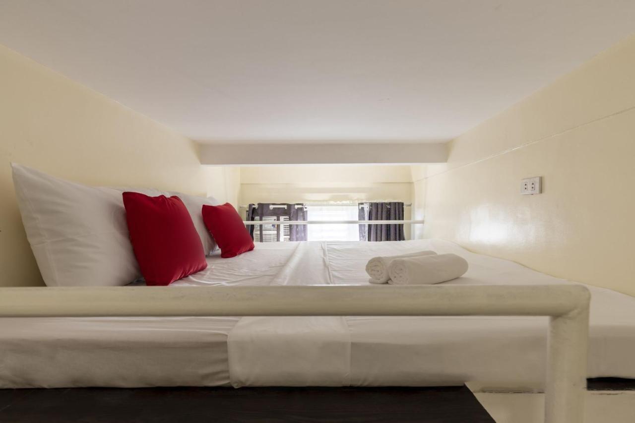 Selah Lofts Hotel Pasay Exteriör bild
